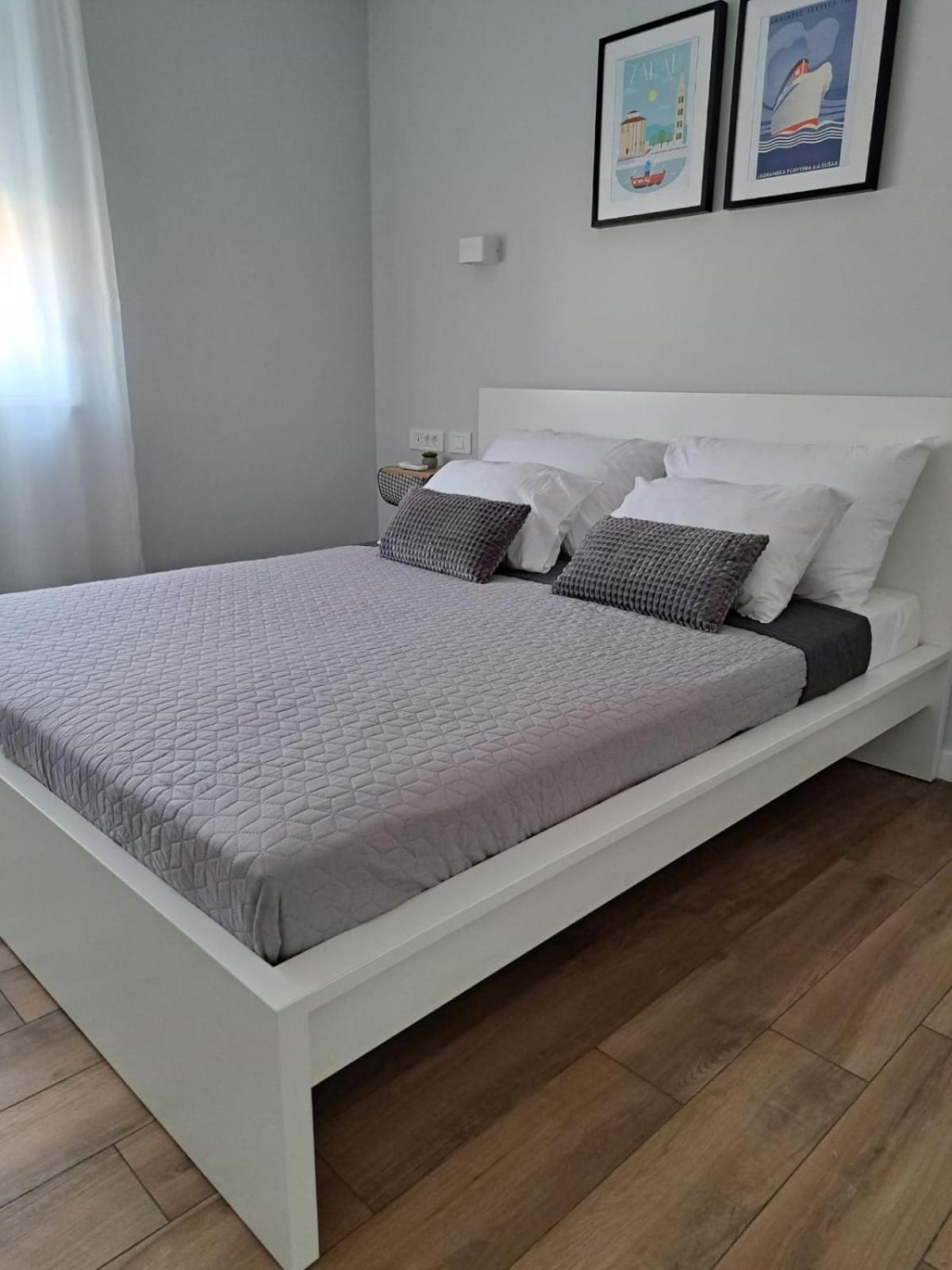 B & R Summer Breeze Apartments Нин Экстерьер фото