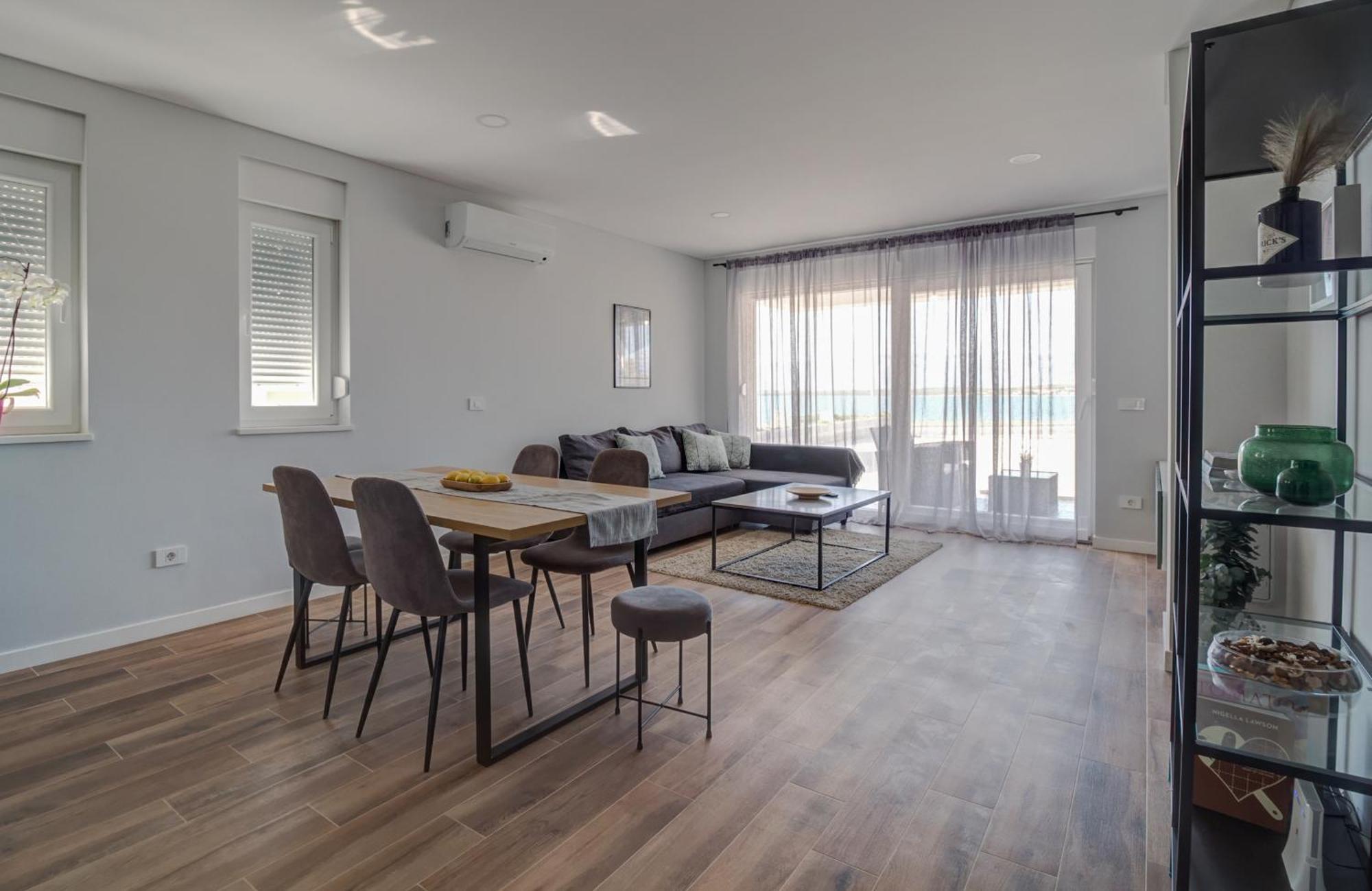 B & R Summer Breeze Apartments Нин Экстерьер фото